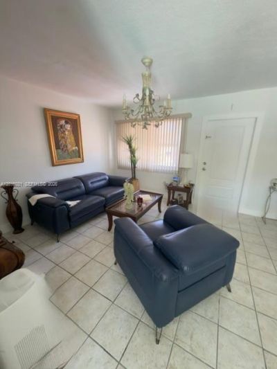6801 SW 27th St , Miami, FL 33155 Photo