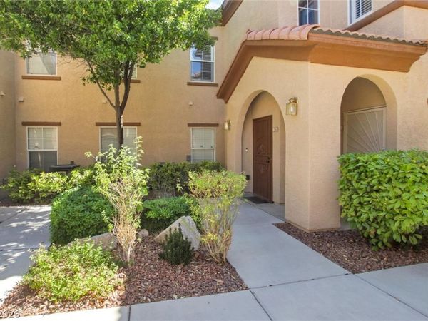 3815 Juno Beach Street , Unit 204, Las Vegas, NV 89129