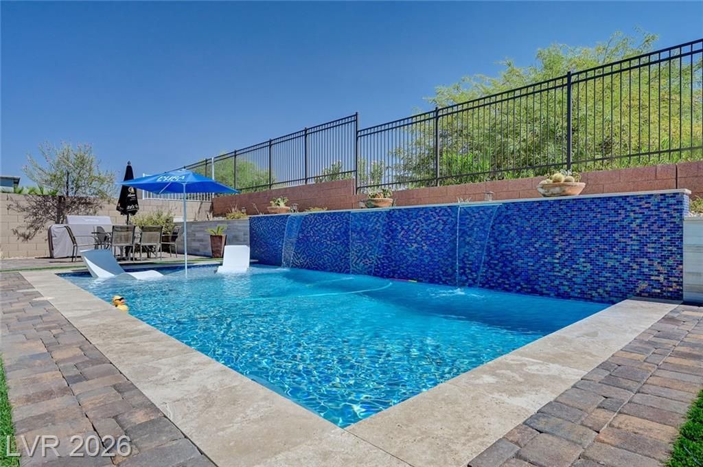 33 Reverie Heights Avenue, Henderson, NV 89011 Main Photo