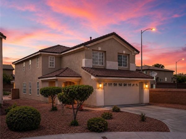 5761 Arrow Tree Street , Las Vegas, NV 89130
