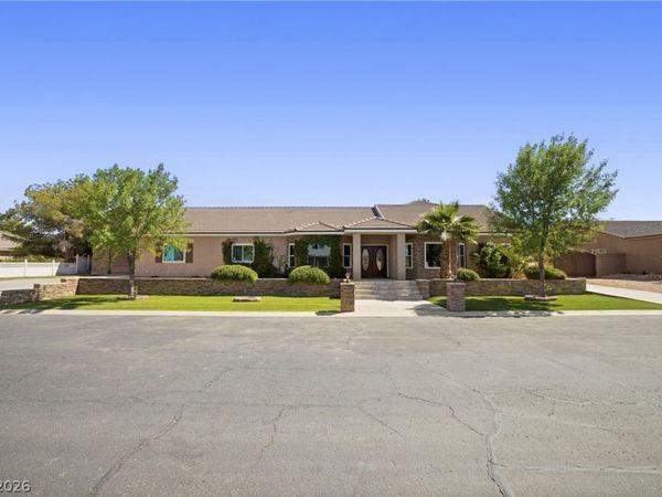1373 Lake Valley Drive, Logandale, NV 89021