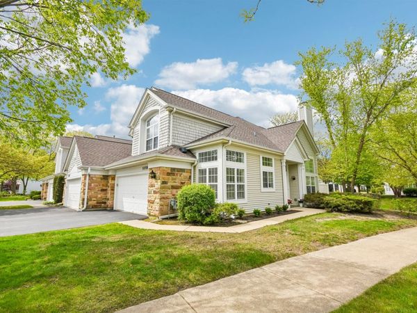 1058 Providence Lane , Buffalo Grove, IL 60089