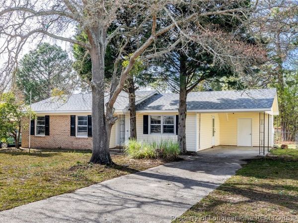 3636 Metric Drive , Hope Mills, NC 28348