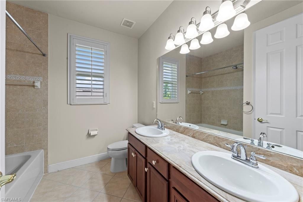 19772 Maddelena Cir, Estero, FL 33967 Photo
