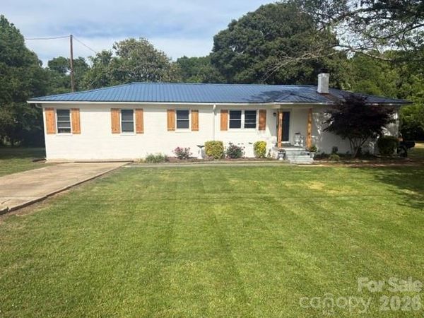487 Linwood Road, Mooresville, NC 28115