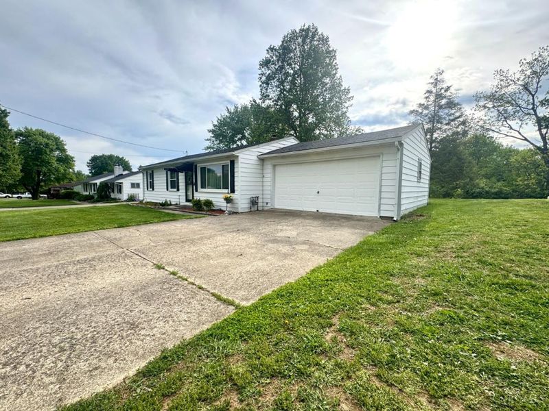 308 Arcadia Drive, Middletown, OH 45042 Photo 3