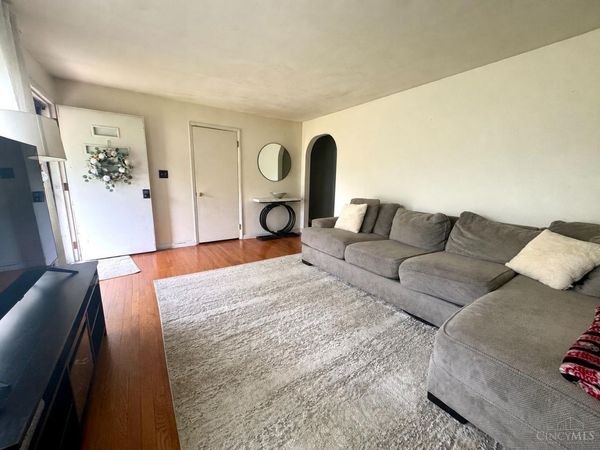 308 Arcadia Drive, Middletown, OH 45042