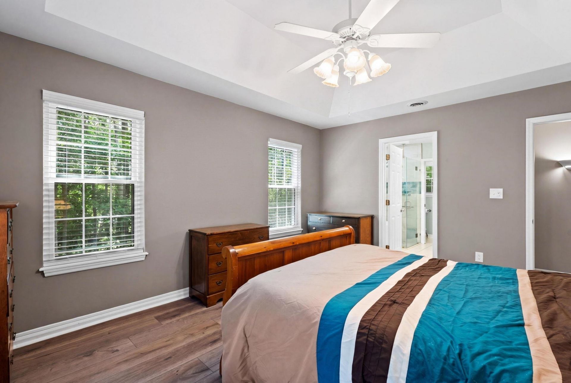 2490 Glen Dr.  Photo 33