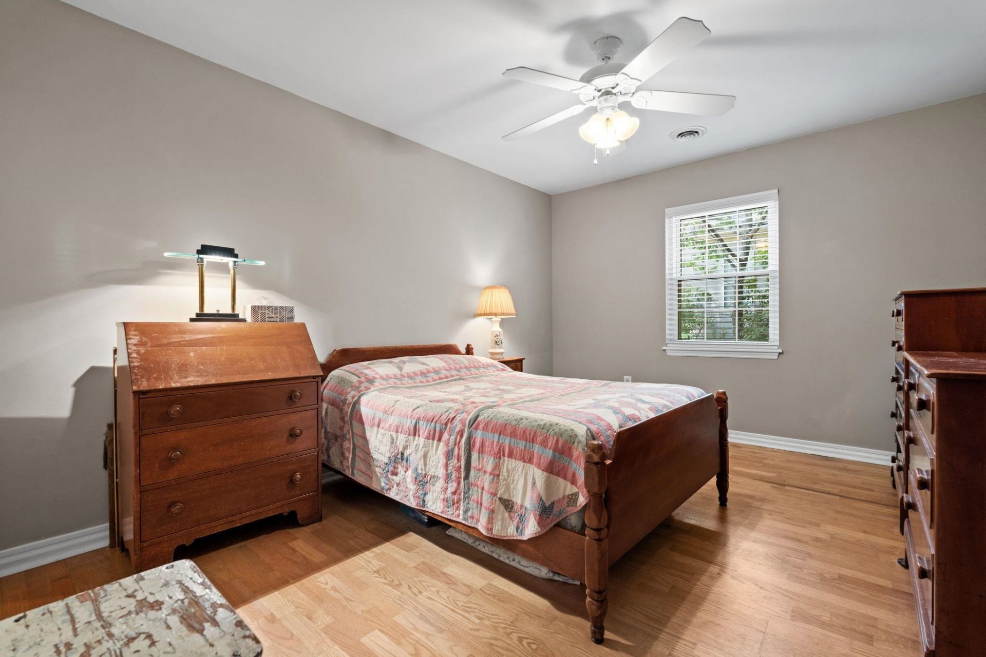 2490 Glen Dr.  Photo 44