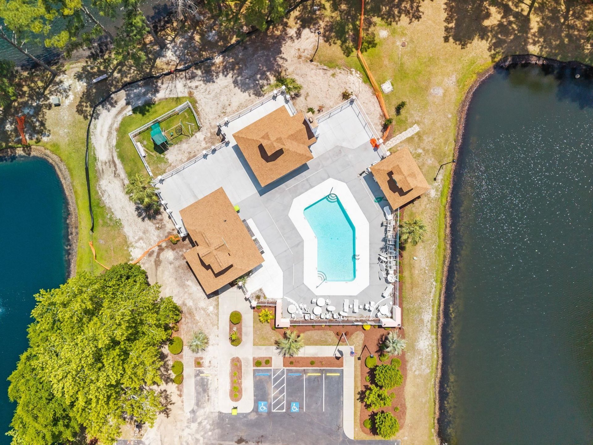 2490 Glen Dr.  Photo 55