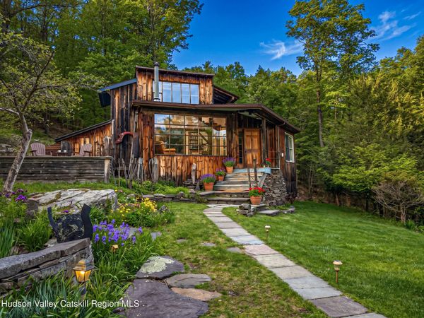 14 Lions Way, Woodstock, NY 12409