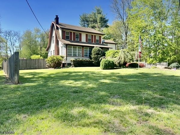 52 Passaic Avenue, Livingston, NJ 07039