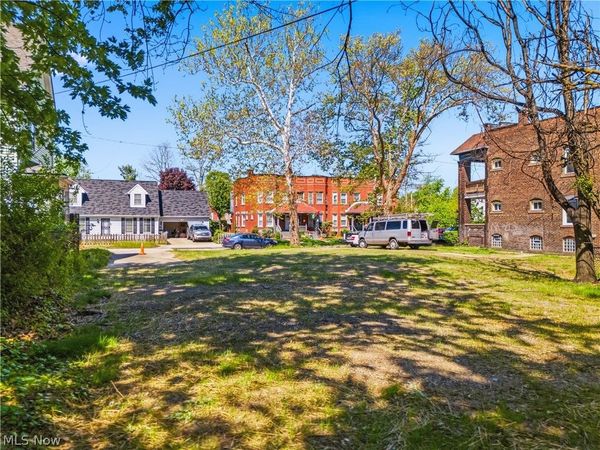 1477 E 114th Street , Cleveland, OH 44106