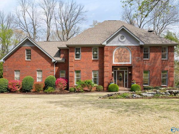 4805 Cove Creek Drive SE, Brownsboro, AL 35741