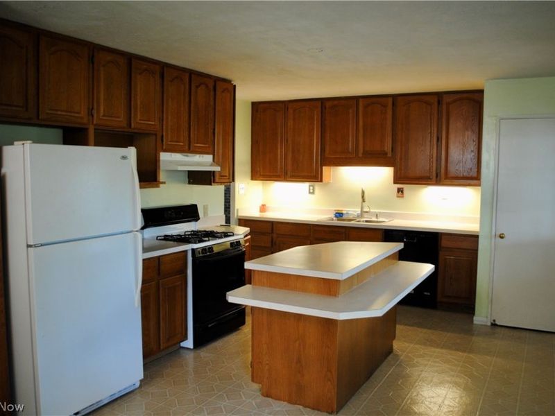 424 Race Street , Berea, OH 44017 Photo 9