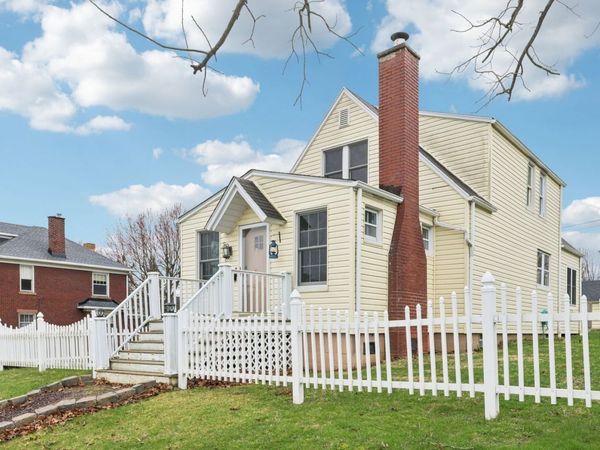 901 Arthur Avenue, Scottdale, PA 15683
