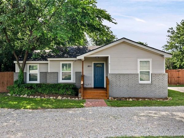 801 W Park Avenue, Weatherford, TX 76086