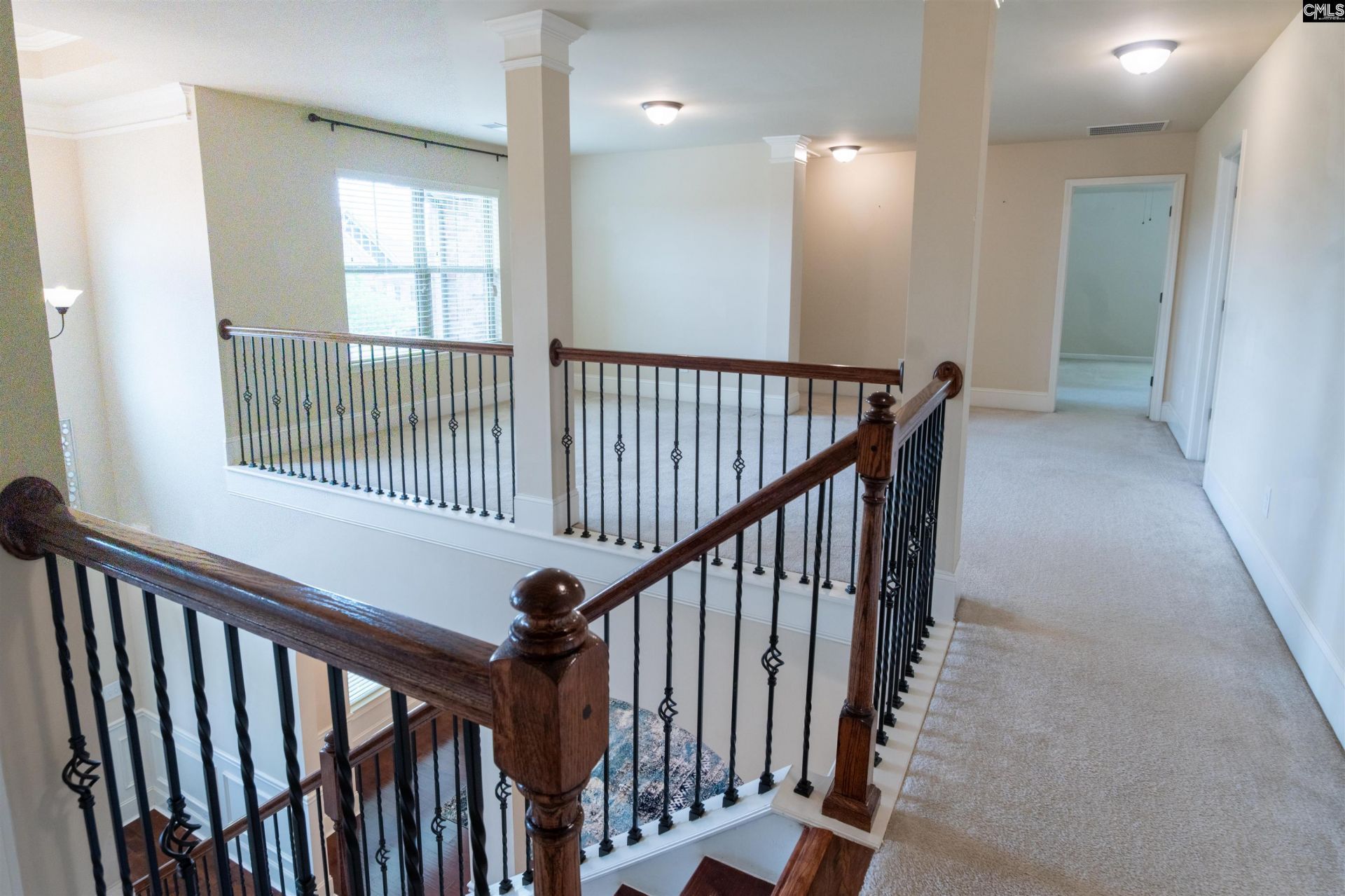 549 Everton Drive  Photo 11