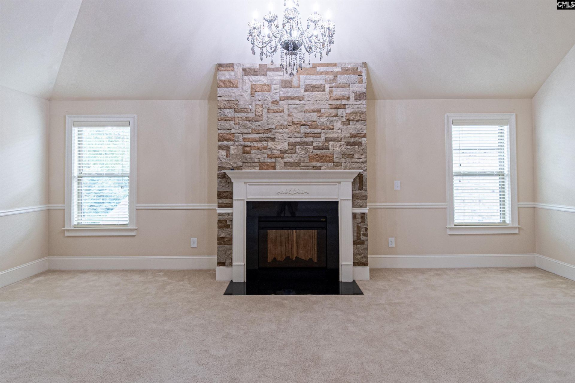 549 Everton Drive  Photo 9