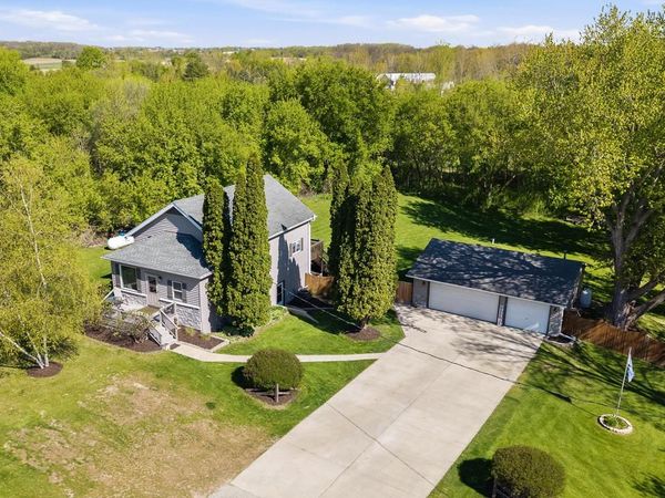 W6104 State Road 33, Juneau, WI 53039