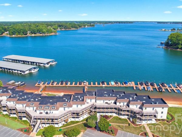 7831 Spinnaker Bay Drive, Unit 301, Sherrills Ford, NC 28673
