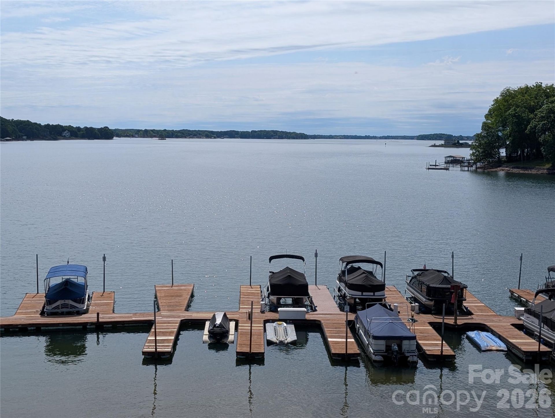 7831 Spinnaker Bay Drive , Unit 301, Sherrills Ford, NC 28673 Main Photo