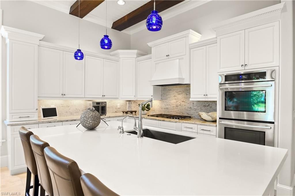 2220 Residence Cir, Naples, FL 34105 Photo