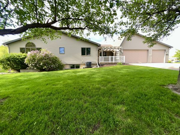 3201 Polaris Drive, Ames, IA 50010