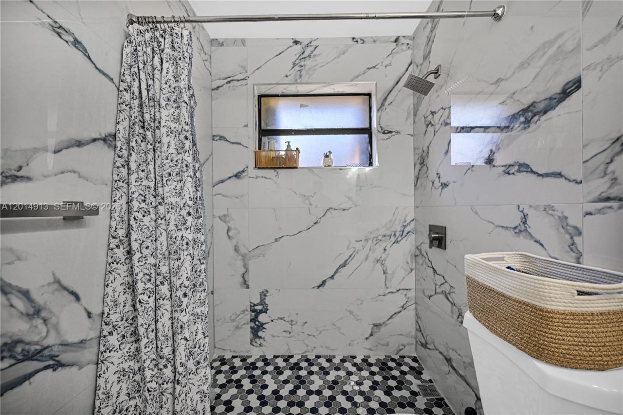 6535 W 26th Dr , Unit 23-39, Hialeah, FL 33016 Photo