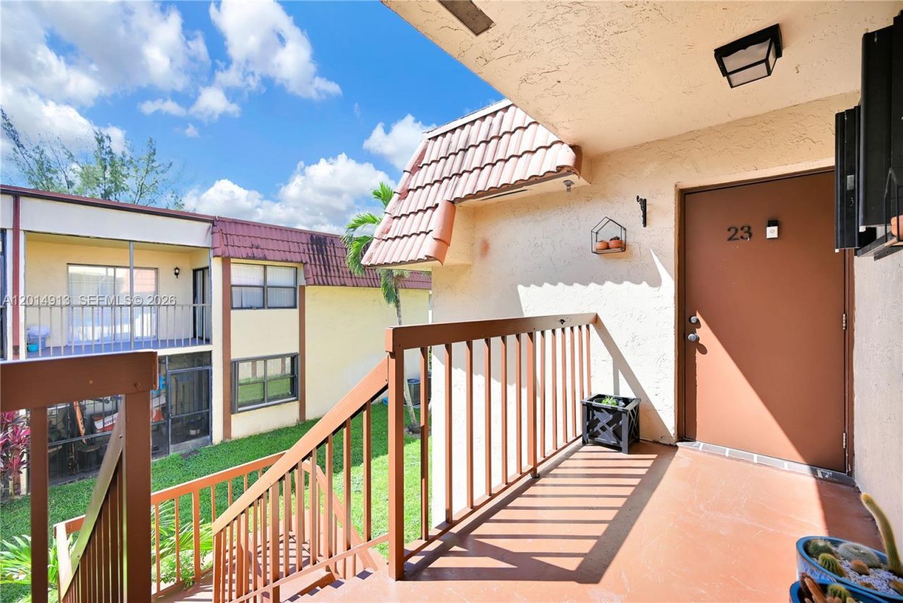 6535 W 26th Dr , Unit 23-39, Hialeah, FL 33016 Photo