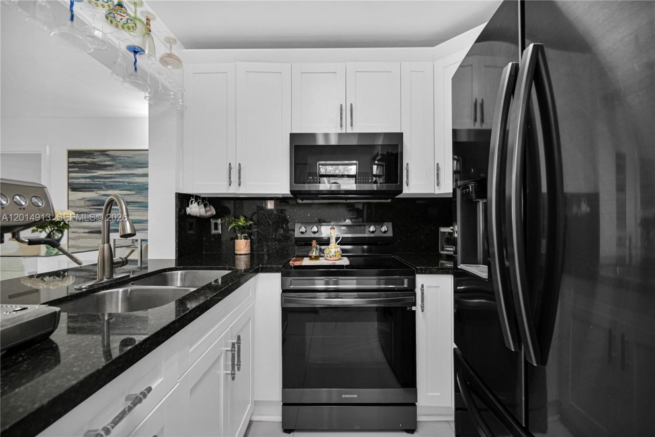 6535 W 26th Dr , Unit 23-39, Hialeah, FL 33016 Photo