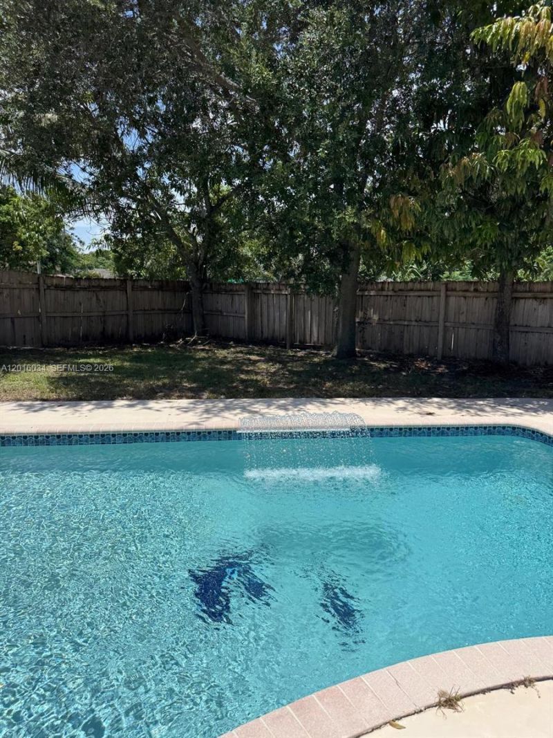 11143 E Model Cir E, Boca Raton, FL 33428 Photo