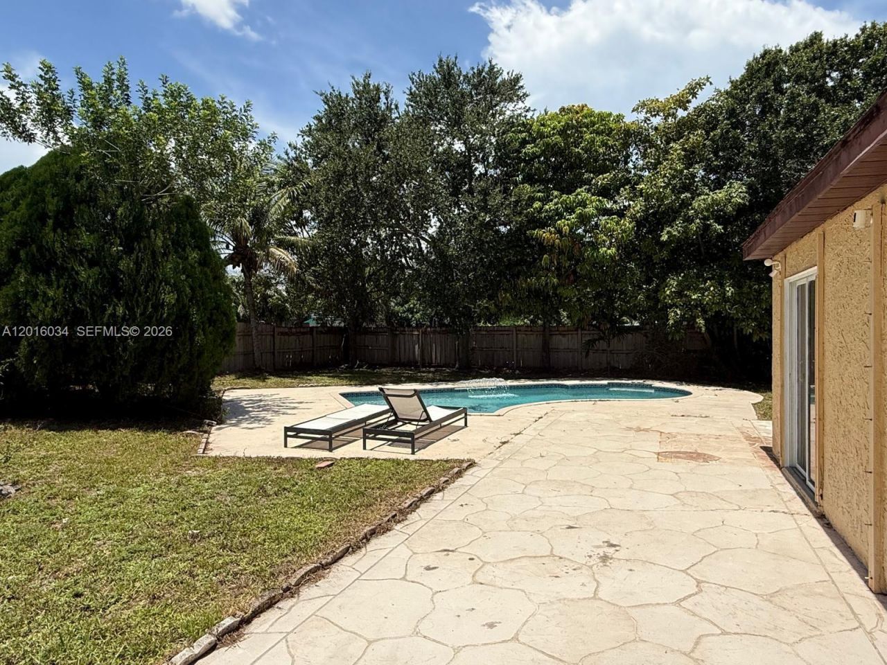 11143 E Model Cir E, Boca Raton, FL 33428 Photo