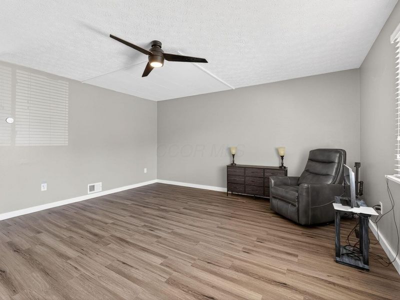 588 Willis Lane , Delaware, OH 43015 Photo 4