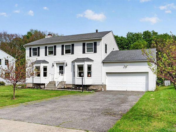 52 Capital Drive, Washingtonville, NY 10992