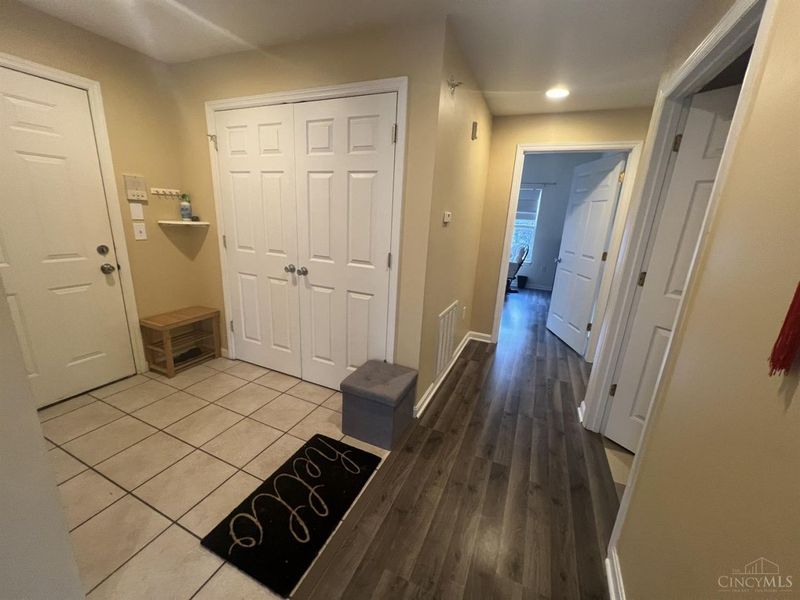 207 E University Avenue, Cincinnati, OH 45219 Photo 11