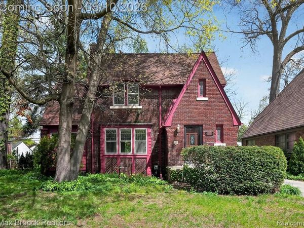 642 W Maplehurst Street, Ferndale, MI 48220