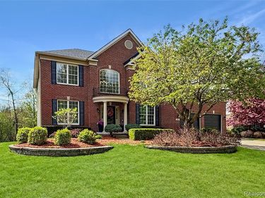 3031 Hidden Timber Drive, Lake Orion Vlg, MI 48359