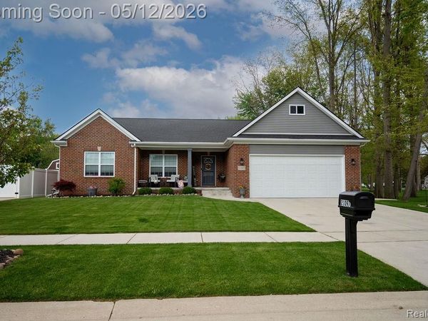 21097 McGuire, Brownstown Twp, MI 48174