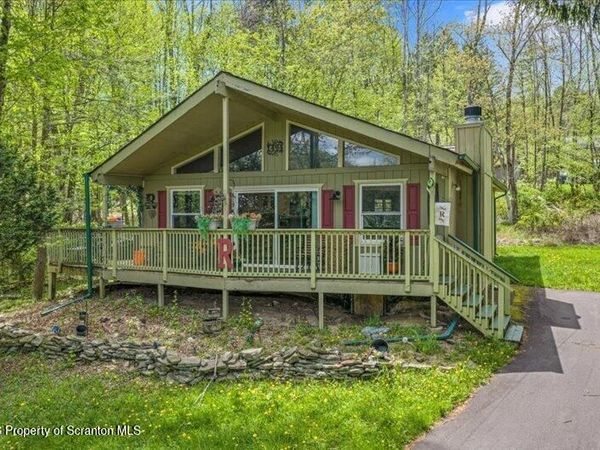 109 Woodhill Lane, Lake Ariel, PA 18436