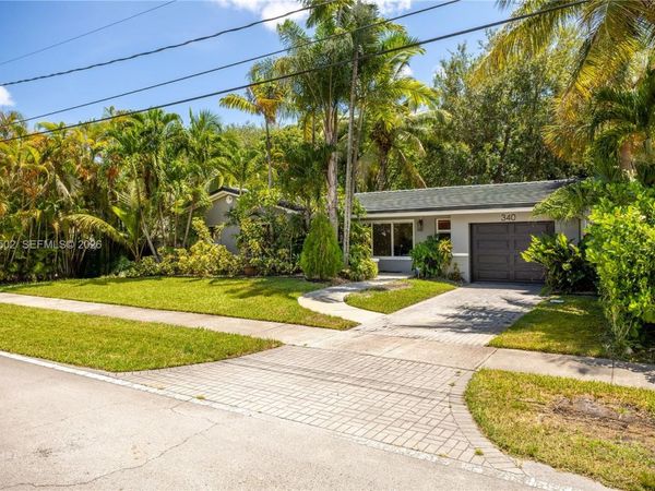 340 NE 129th St , North Miami, FL 33161