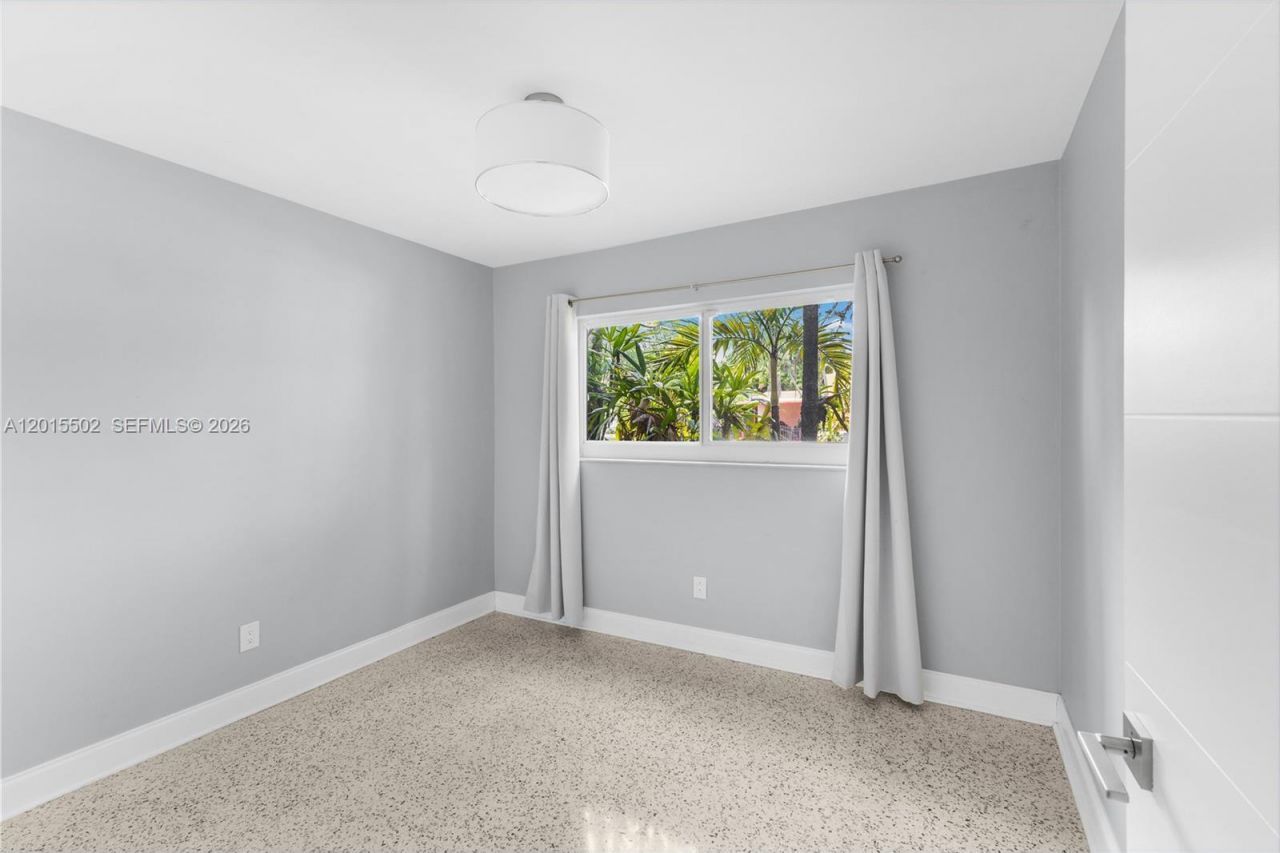340 NE 129th St , North Miami, FL 33161 Photo