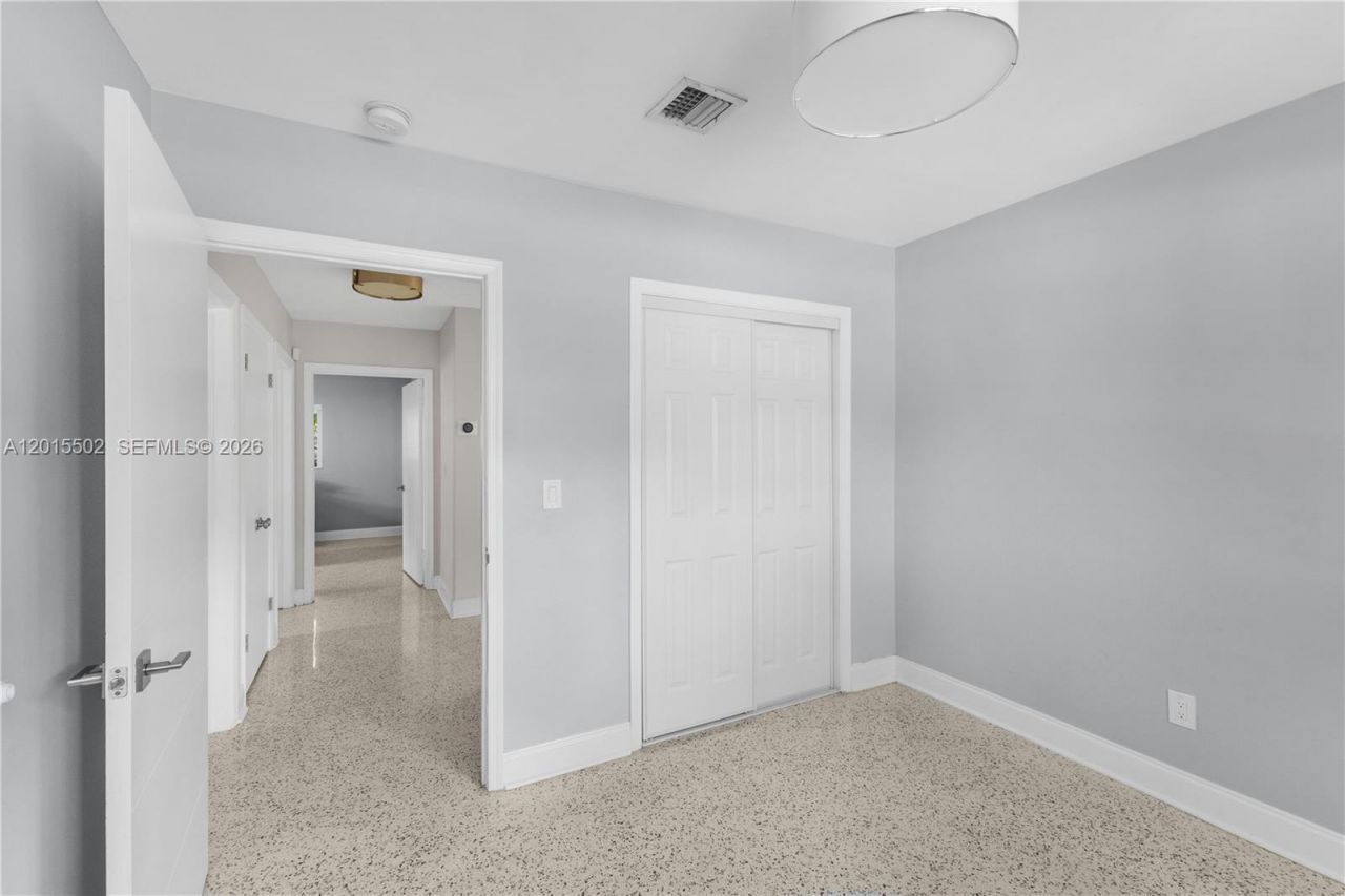340 NE 129th St , North Miami, FL 33161 Photo