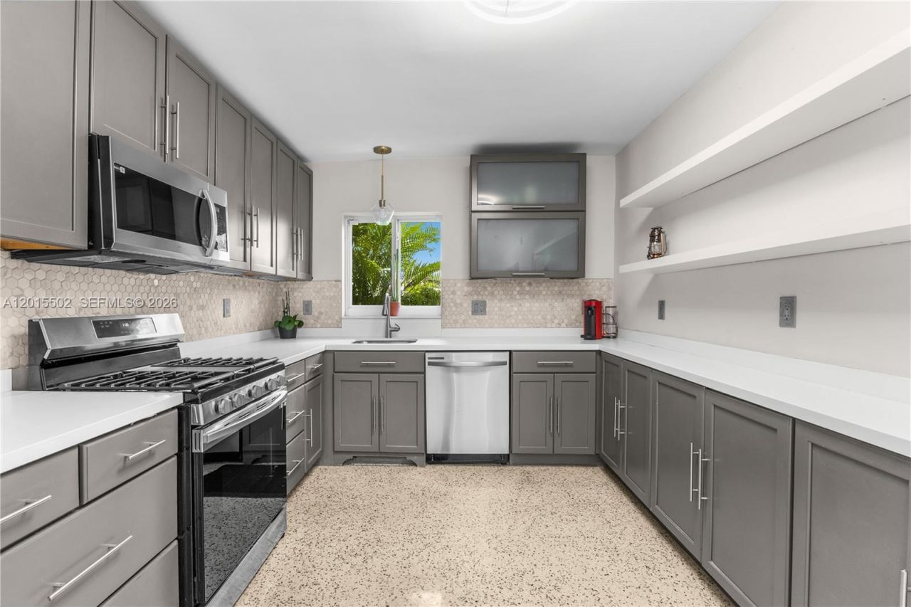 340 NE 129th St , North Miami, FL 33161 Photo