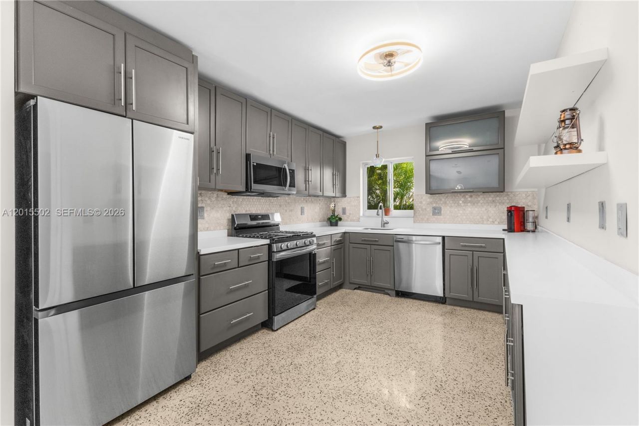 340 NE 129th St , North Miami, FL 33161 Photo