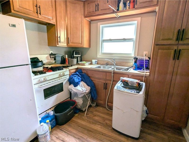 2064 W 91 Street , Cleveland, OH 44102 Photo 9