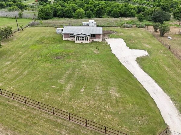 9717 Limestone Court, Joshua, TX 76058