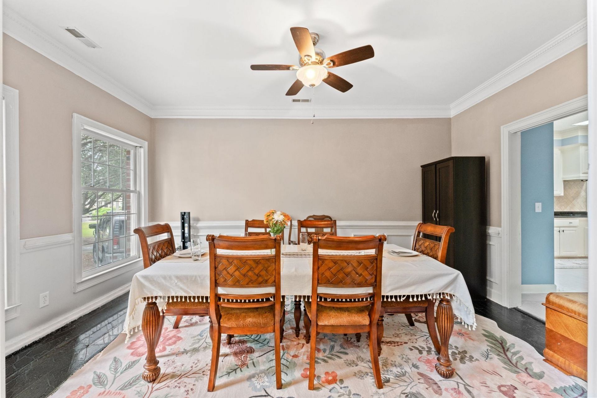 3749 Annandale Dr. Photo 17
