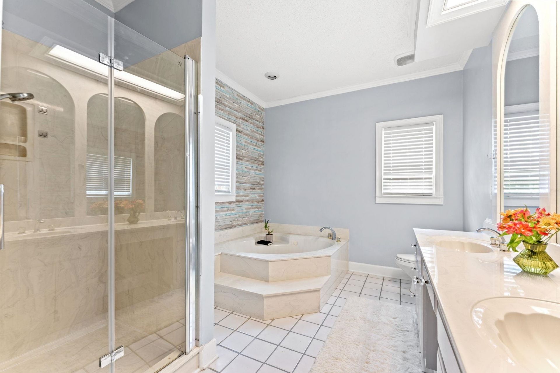 3749 Annandale Dr. Photo 22