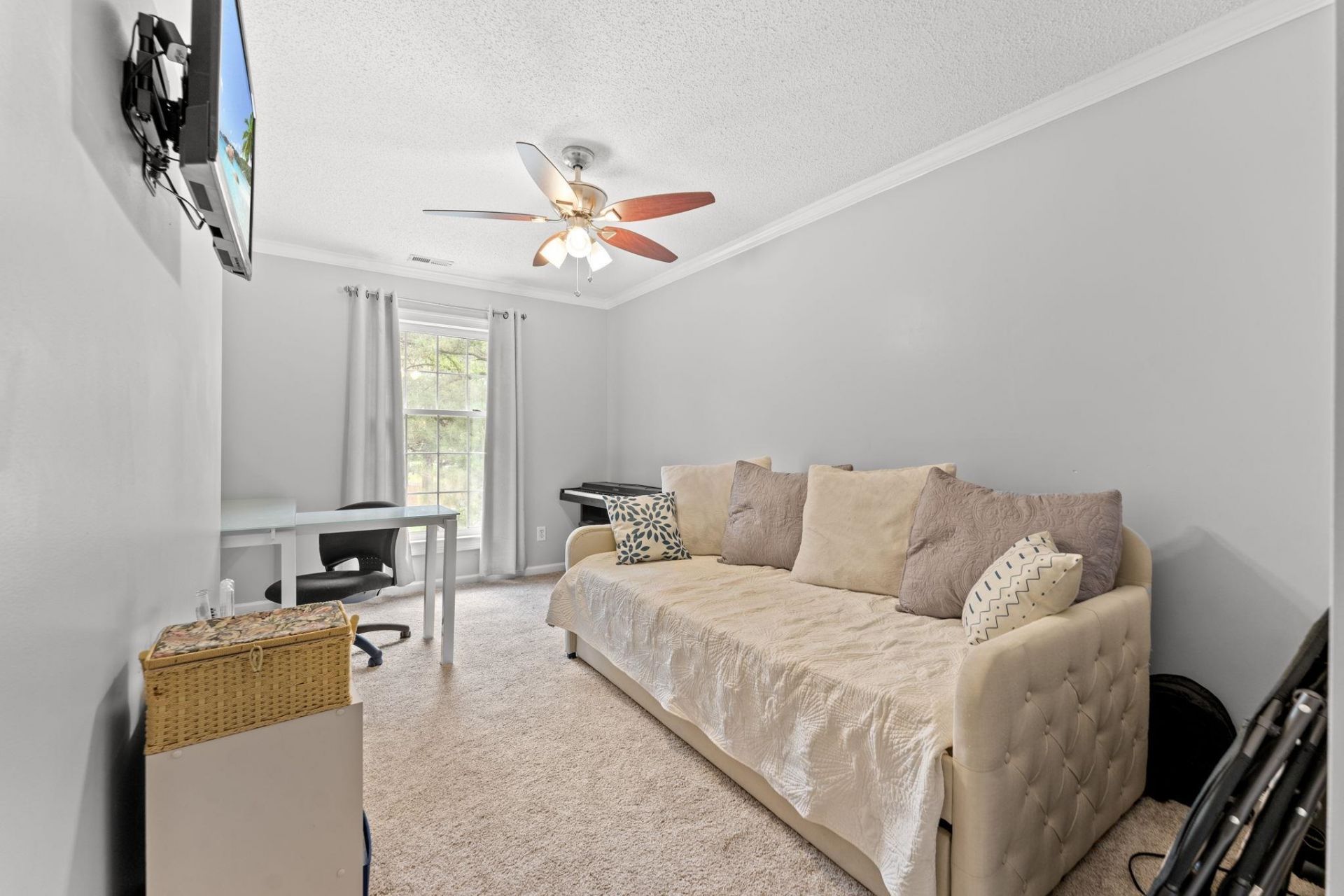 3749 Annandale Dr. Photo 37